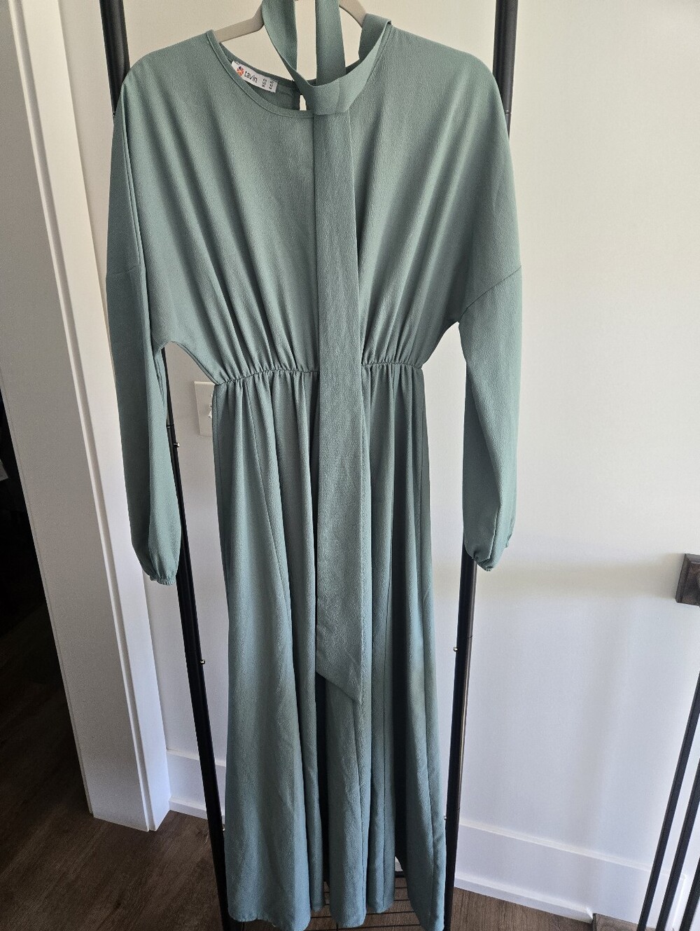 Tavin Sage Green Maxi Dress Size EU 42 (US 10?) Tie Neck Long Sleeve Modest Boho
